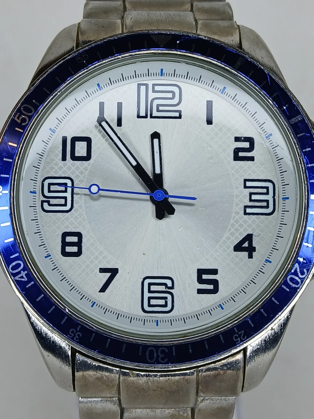 ​Merona FMDM252 Men Watch Silver Tone Blue Bezel Silver Dial Japan Movt